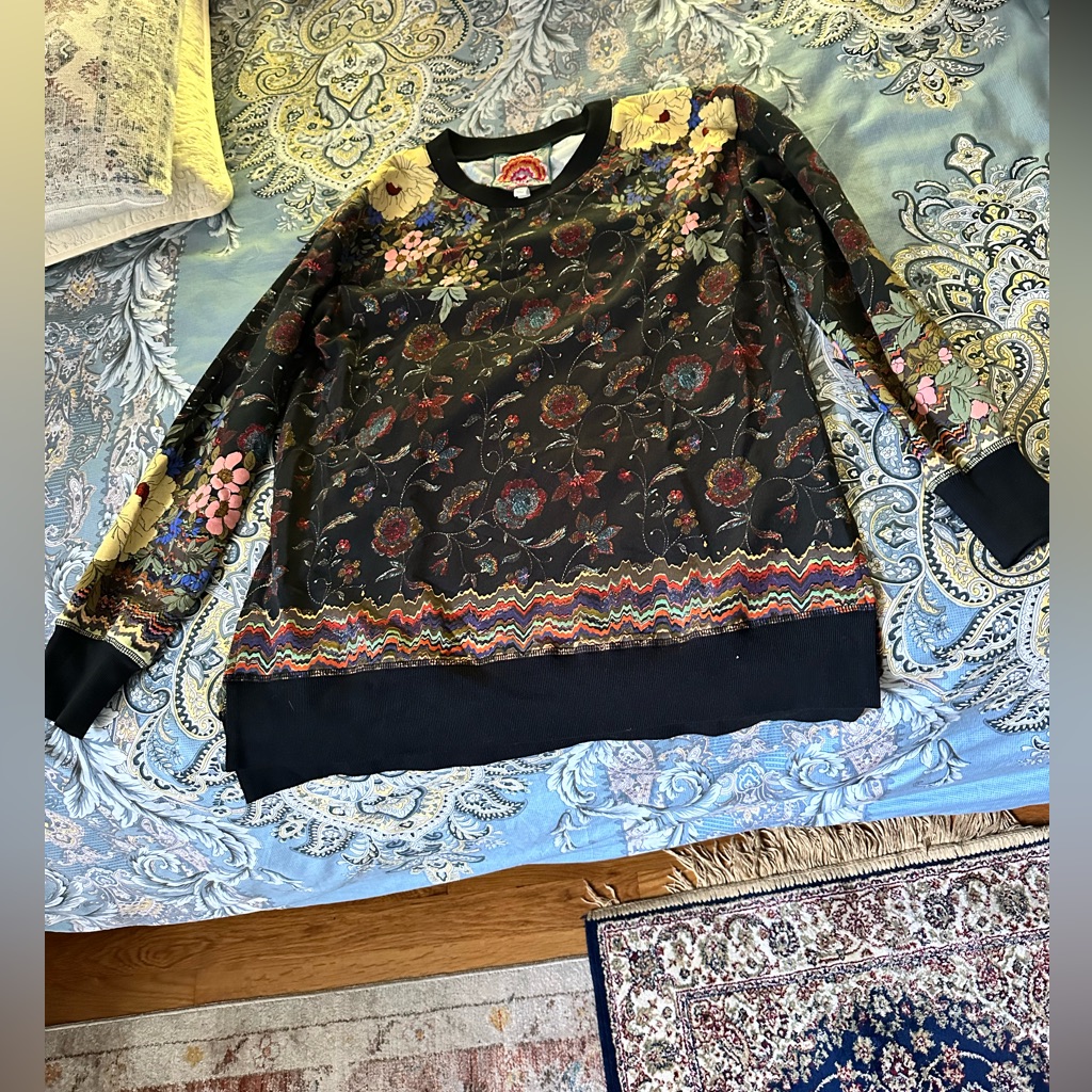 Barely Worn Johnny Was Floral Lightweight Sweatshirt Tunic